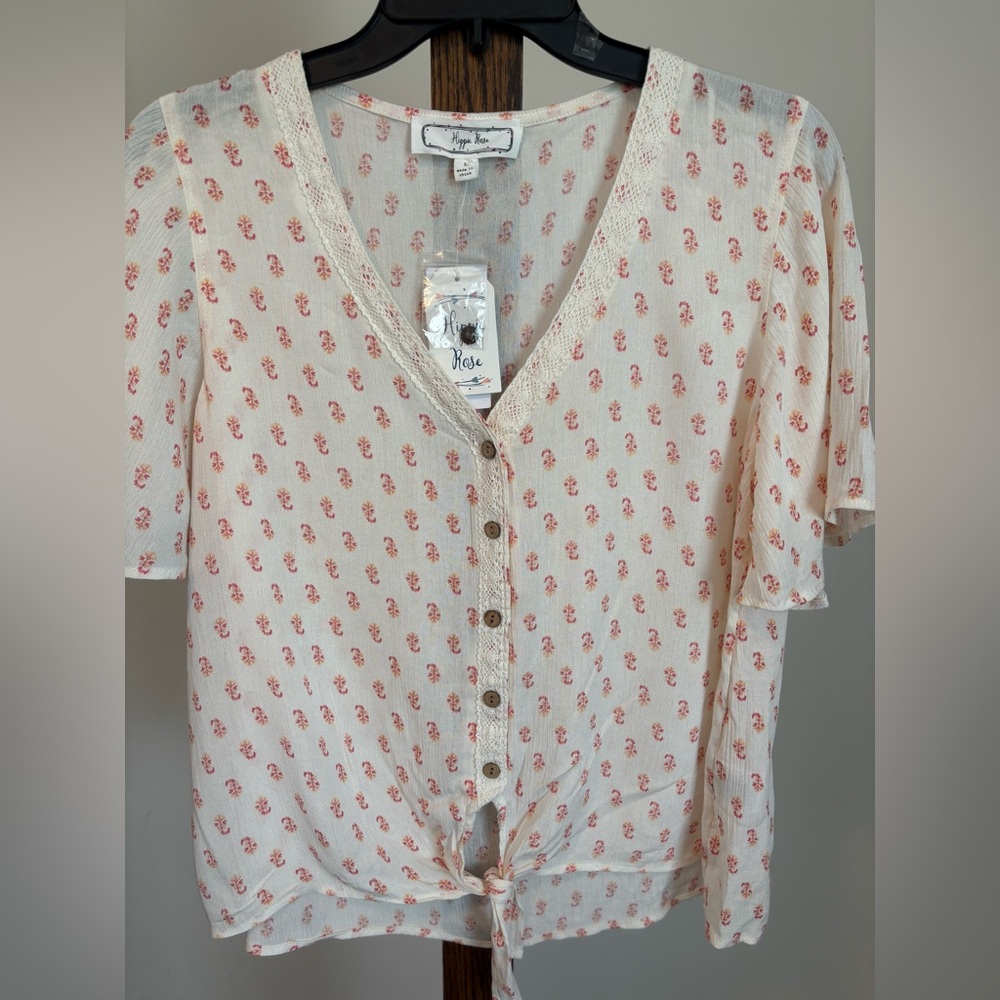 Hippie Rose Cream Medallion Floral Women's Top, L, NWT